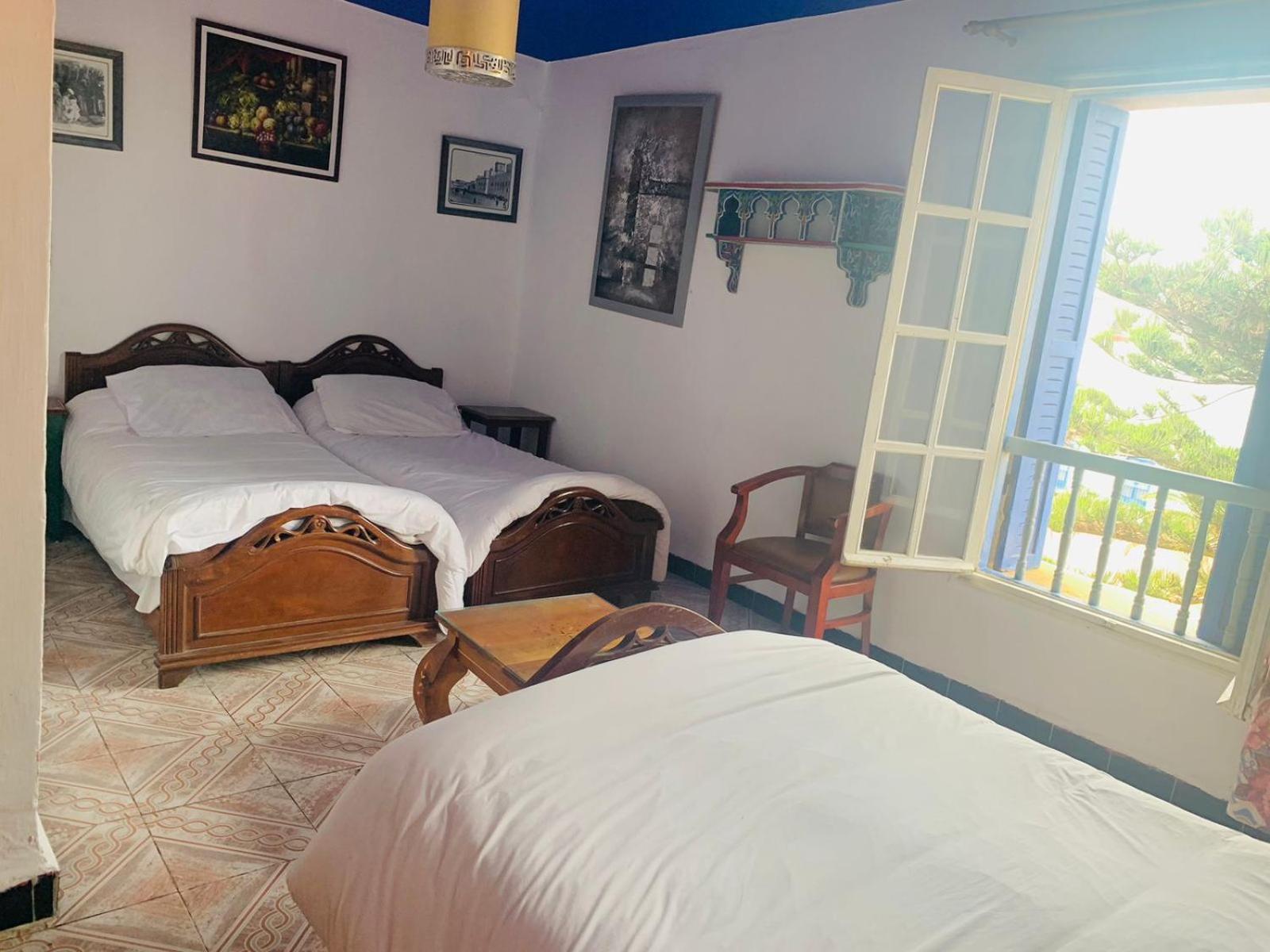 Sahara Hotel *
